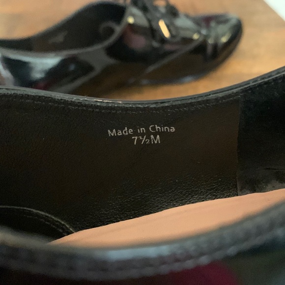 ♠️ Kate Spade Black Patent Leather Flats  ♠️ - Picture 9 of 9